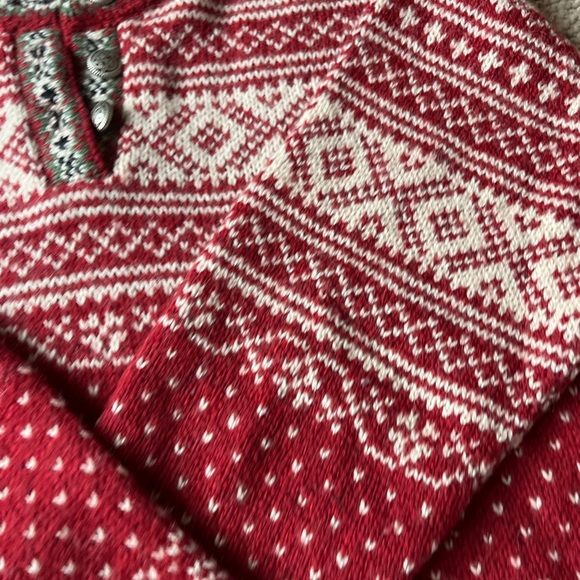 Women’s LL Bean Sweater Medium Red Beige Green Wool Buttons - Picture 12 of 14